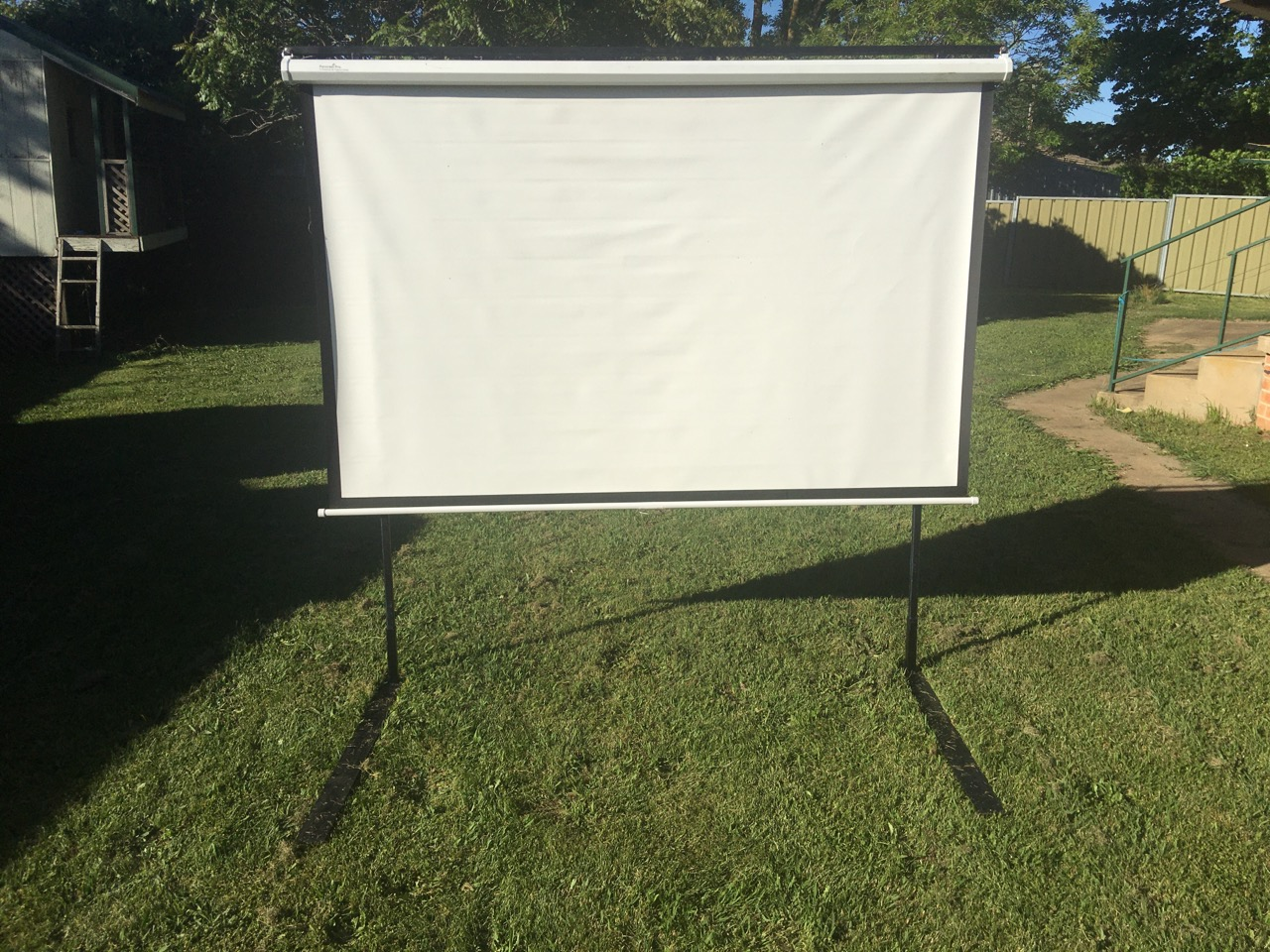 projector screen outdoor rear